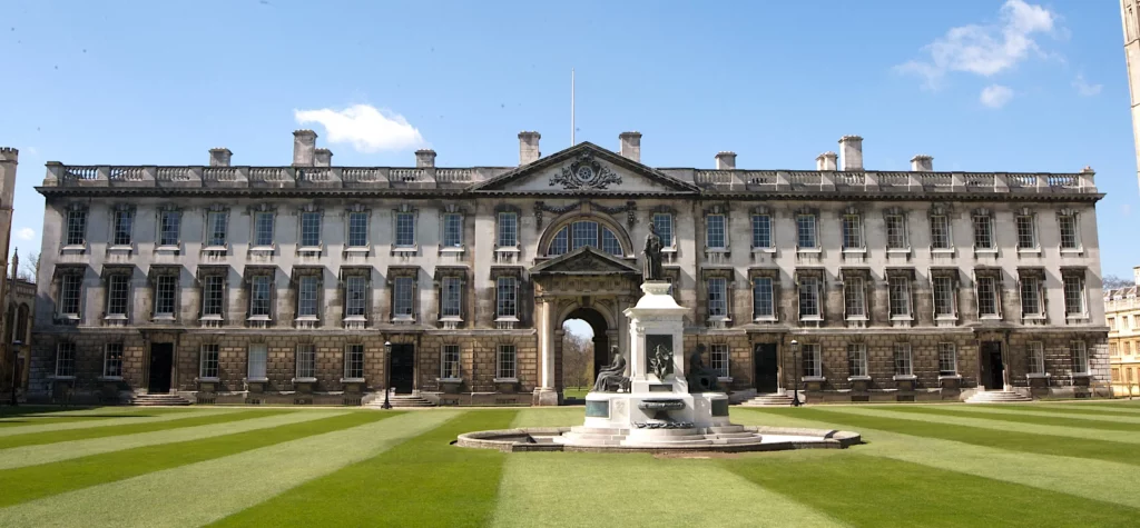 King’s College London